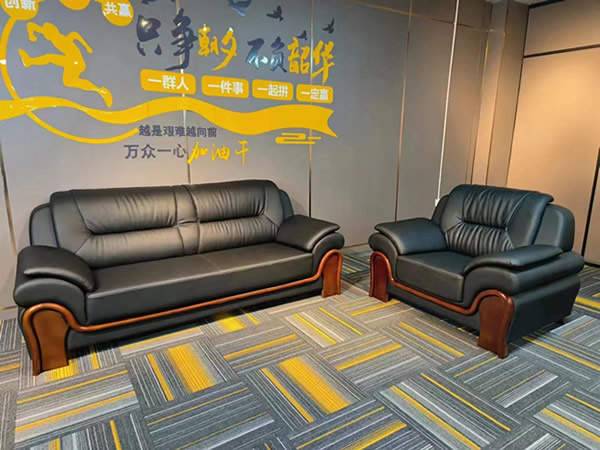 實(shí)木沙發(fā)